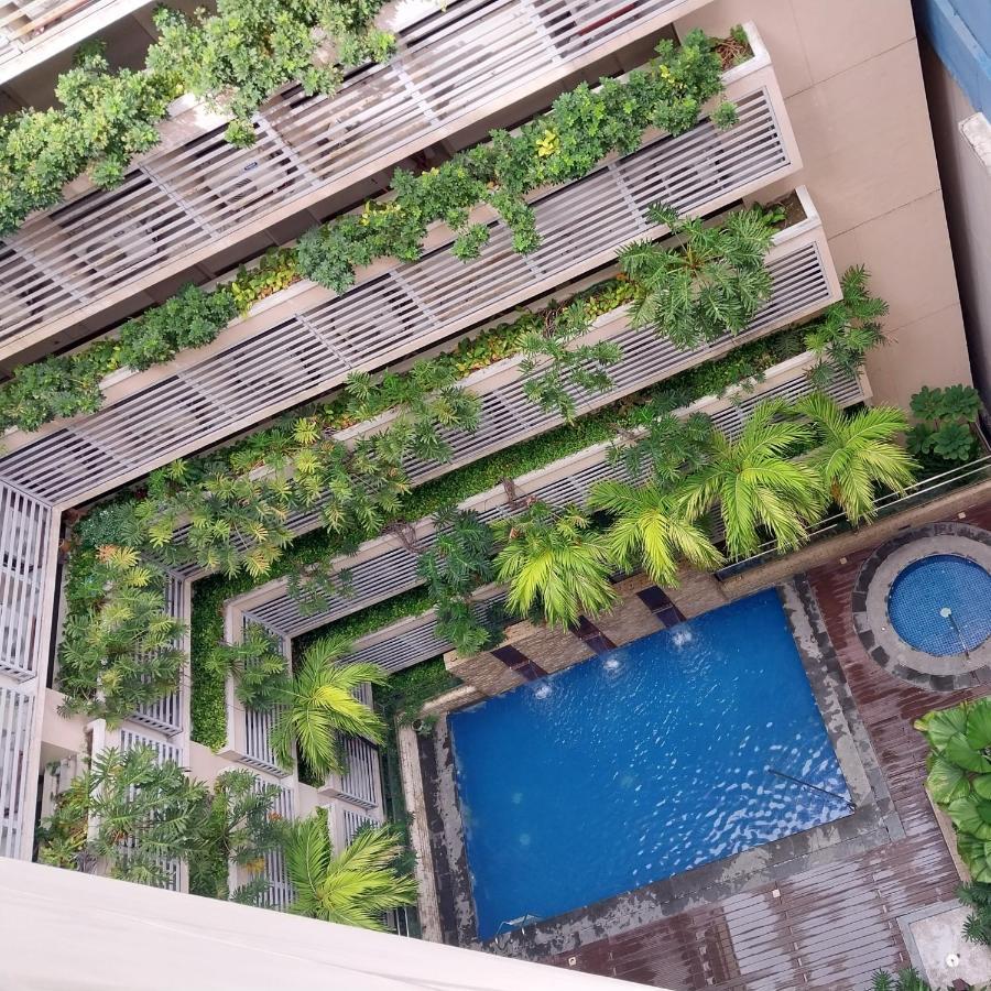 Alps At 150 Newport Blvd Condominum Near T3 Pasay Eksteriør bilde